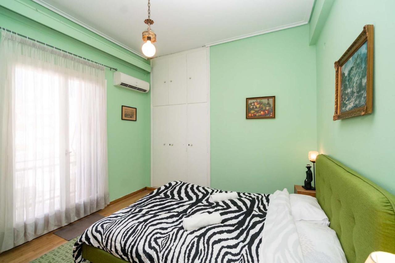 Acropolis View Vintage Style Apartment In Koukaki Athens Exterior photo